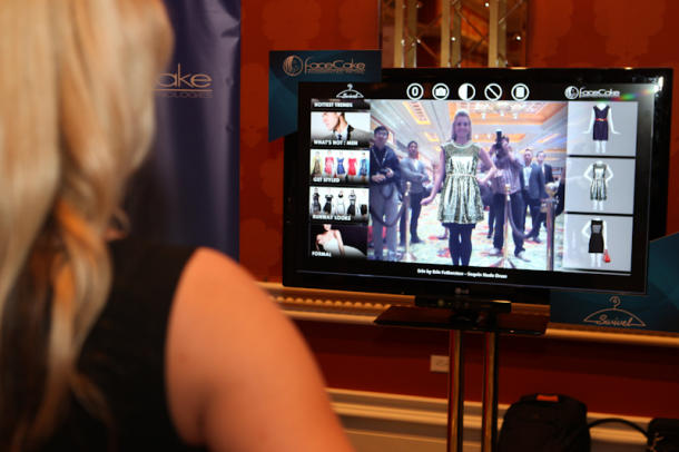 FaceCake-swivel_610x406