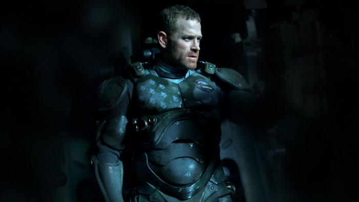 pacific-rim-movie-max-martini-as-herc-hansen-700x393