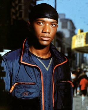 Charles-Gunn-Season-2-charles-gunn-23710511-800-1000