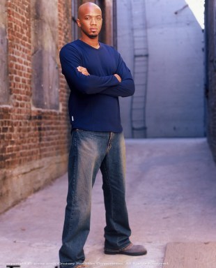 Charles-Gunn-Season-4-charles-gunn-23713911-1611-2000