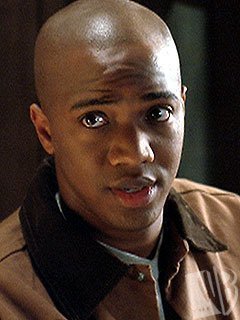 gunn-angel-1443758-240-320